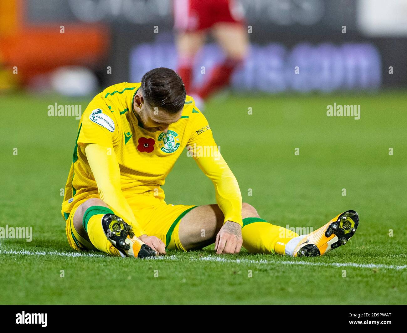 Aberdeen, Scotland, UK. 6th November 2020  Dejection for Martin Boyle of Hibernian during the Aberdeen v Hibernian Scottish Premiership fixture at Pit Stock Photo