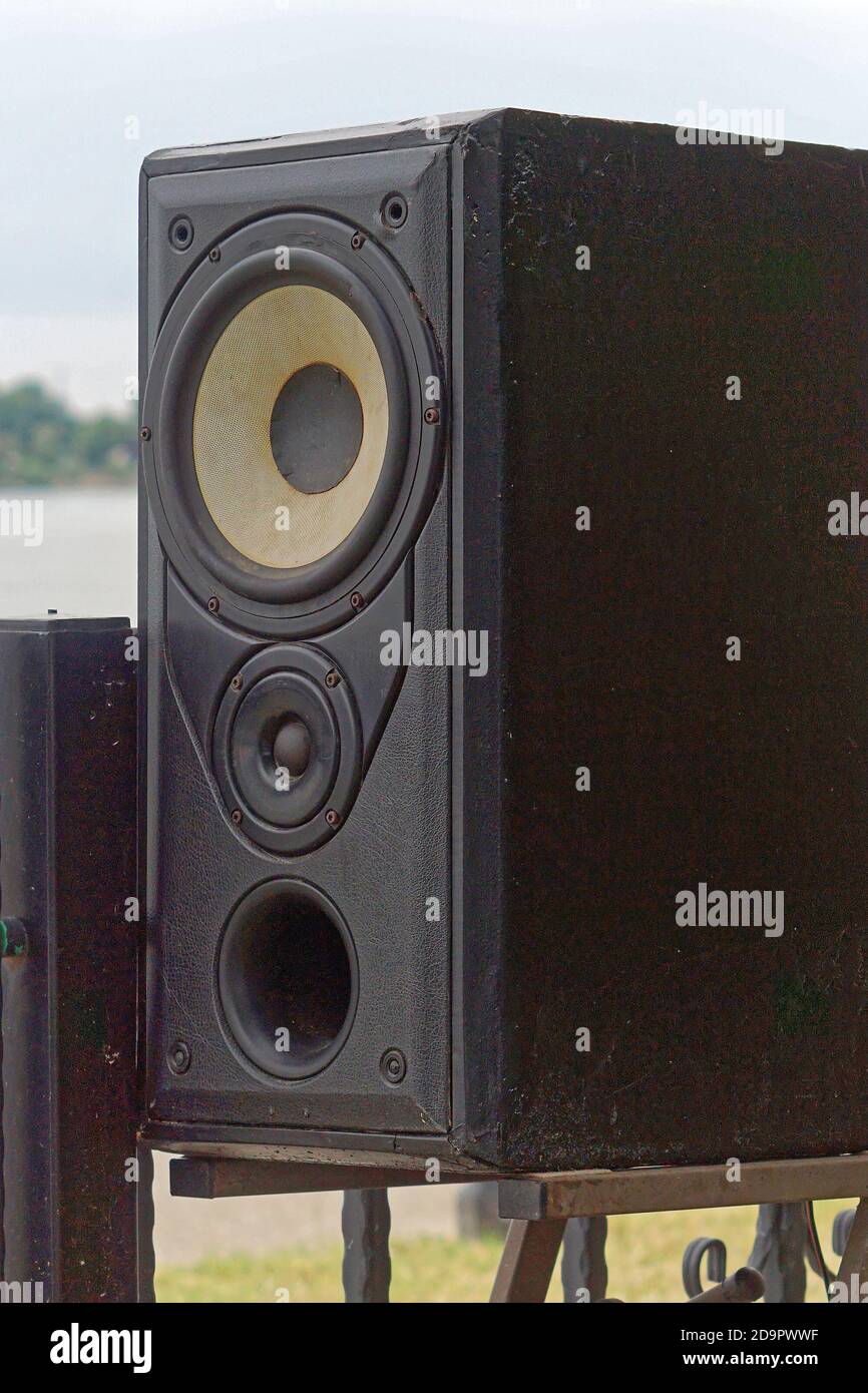 Big loudspeaker hires stock photography and images Alamy