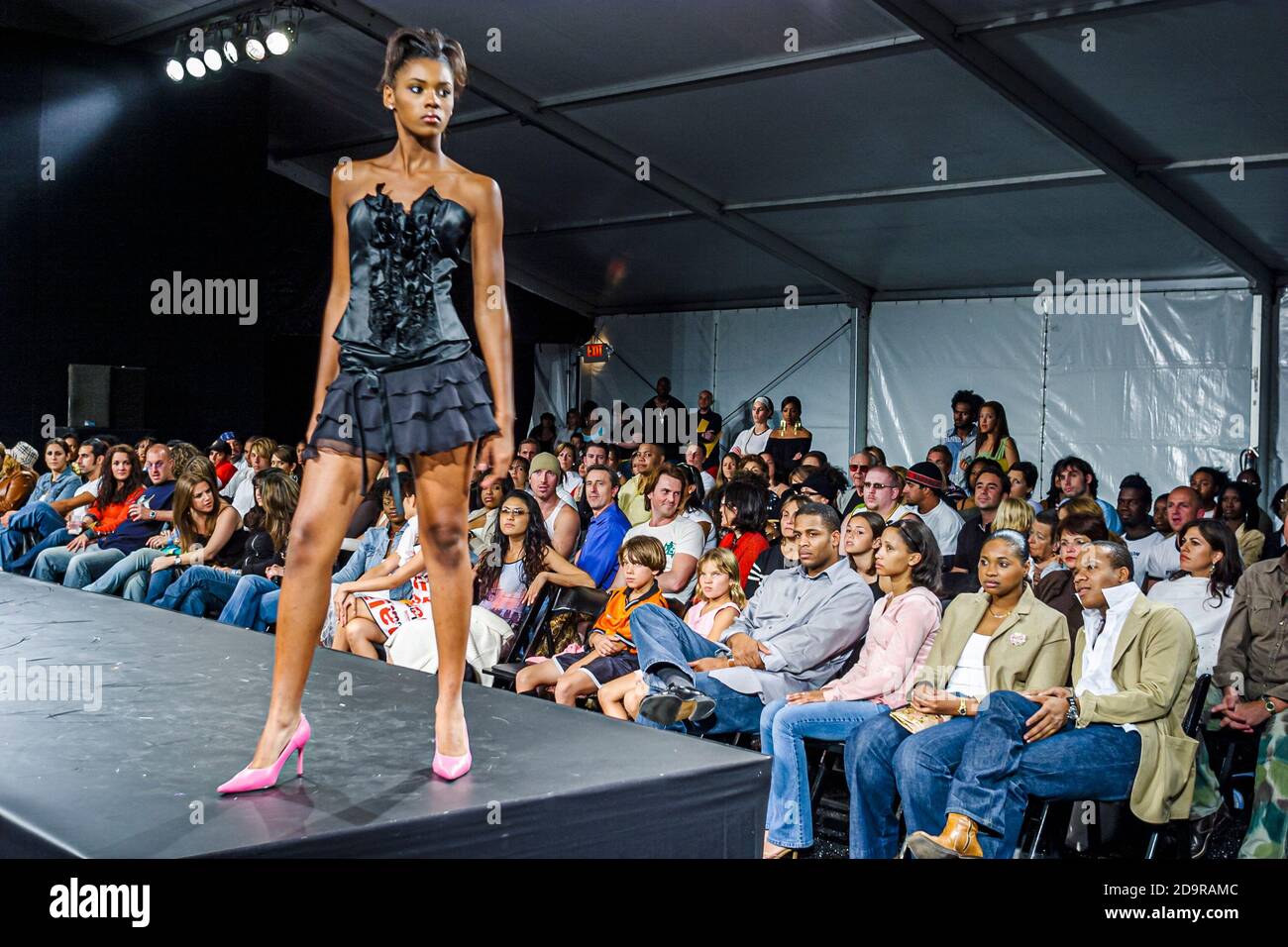 Miami Beach Florida,South Beach,Ocean Drive,Fashion Week Miami Funkshion fashion-conscious audience crowd,model models walk walking runway,Black Afric Stock Photo