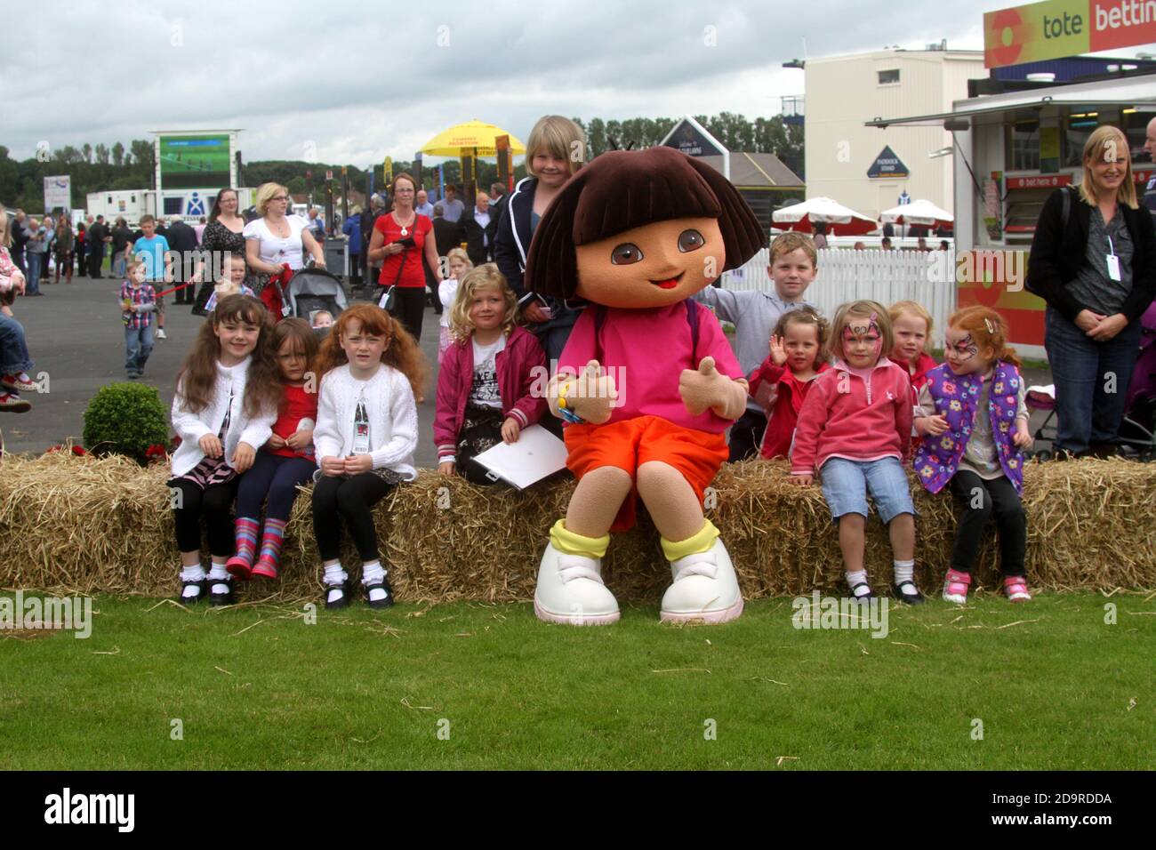 Dora the explorer cartoon hi-res stock photography and images - Alamy Dora the explorer cartoon hi-res stock photography and images - Alamy