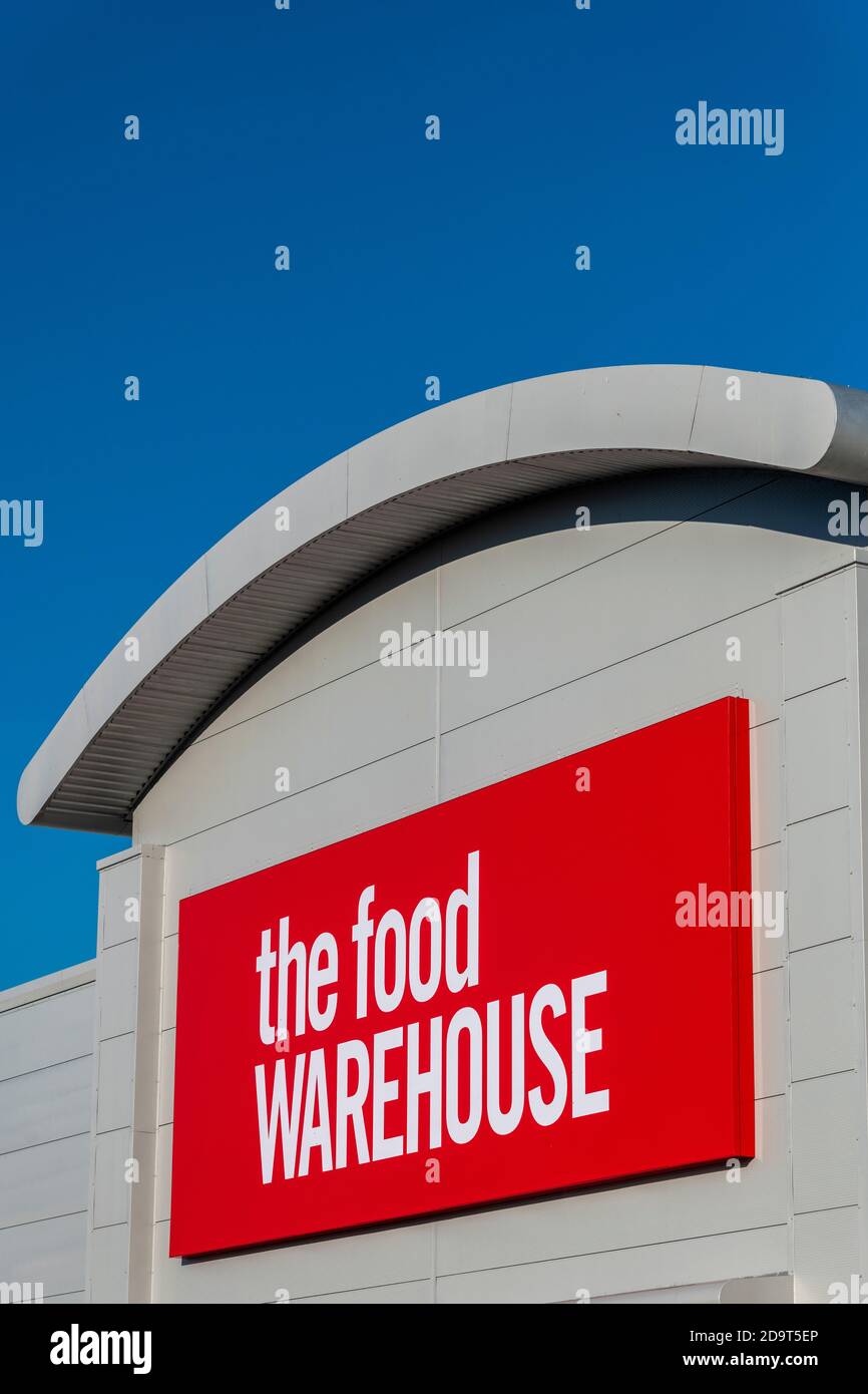 the food warehouse in an out of town retail park in newport on the isle of wight Stock Photo Alamy