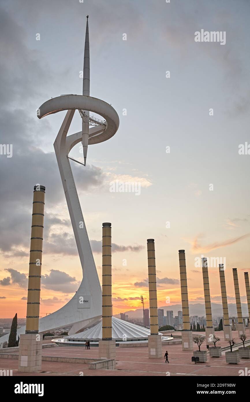 Spain Santiago Calatrava White Tower Hi res Stock Photography And Spain Santiago Calatrava White Tower Hi res Stock Photography And