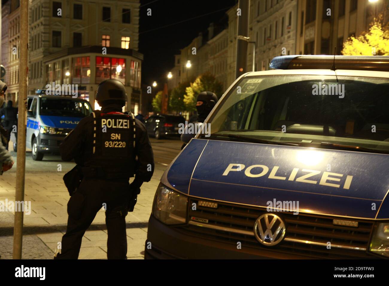 Polizei einsatzfahrzeug hi-res stock photography and images - Page 2 - Alamy