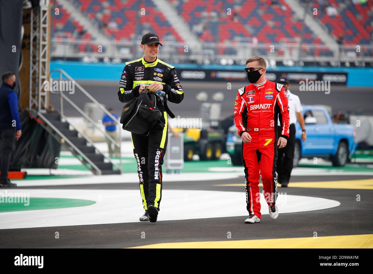 Avondale, Arizona, USA. 7th Nov, 2020. Austin Cindric (22) races for the Desert Diamond Casino West Valley 200 at Phoenix Raceway in Avondale, Arizona. Credit: Stephen A. Arce/ASP/ZUMA Wire/Alamy Live News Stock Photo