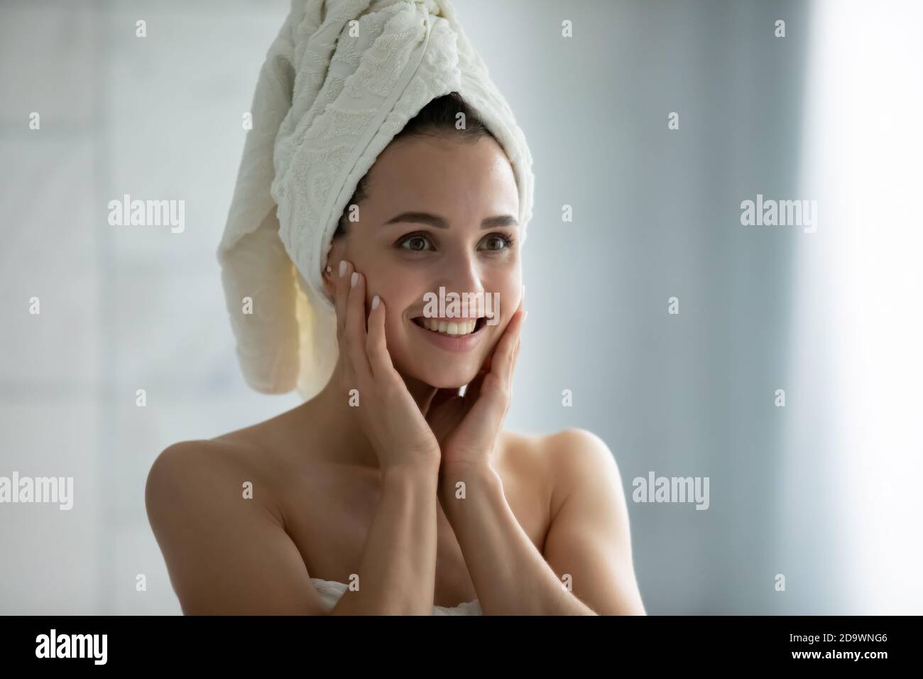 Looking after teeth hires stock photography and images Alamy