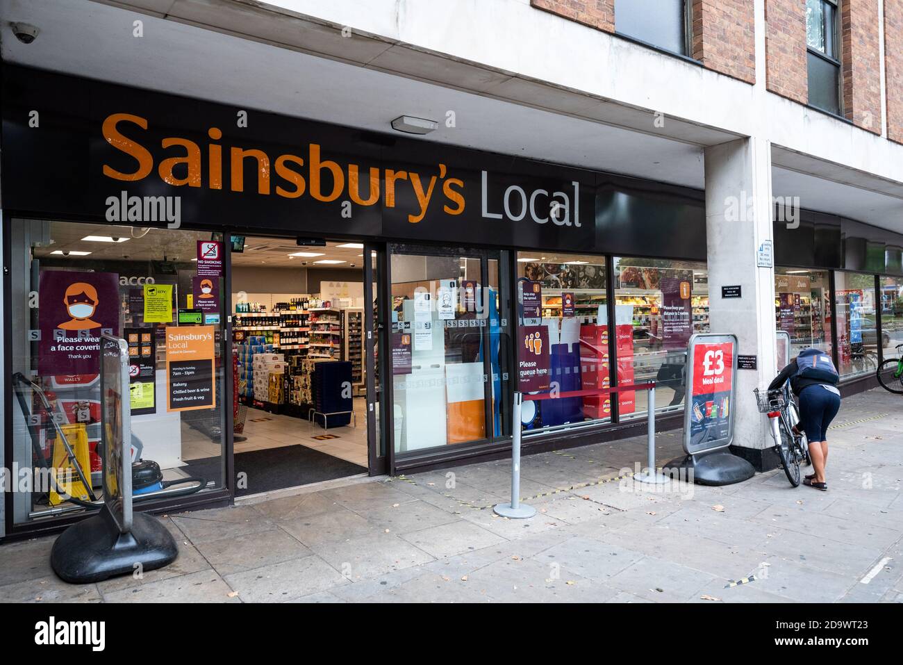 Sainsburys front entrance hi-res stock photography and images - Alamy
