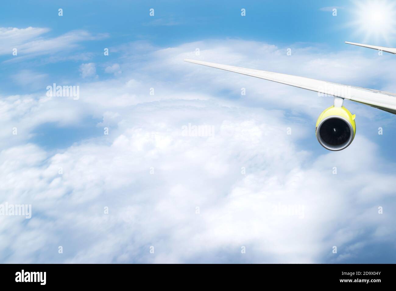 Airplane wings in sunset hi-res stock photography and images - Alamy