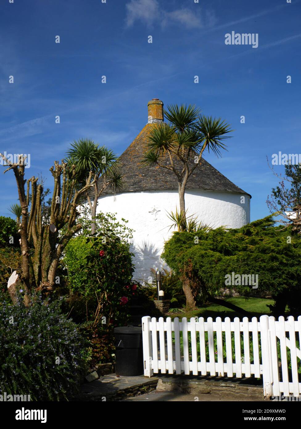 Beehive Cottage, Veryan, Cornwall. One of 5 roundhouses built as lodge cottages in the village. Stock Photo