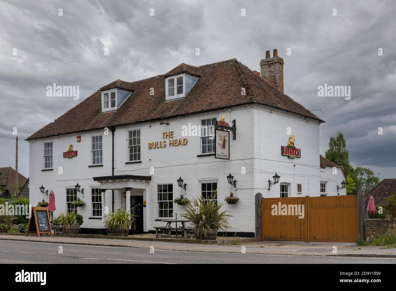 The Bulls Head public house, Fishbourne Road, Fishbourne, Sussex, England, UK - a Fullers pub. Stock Photo