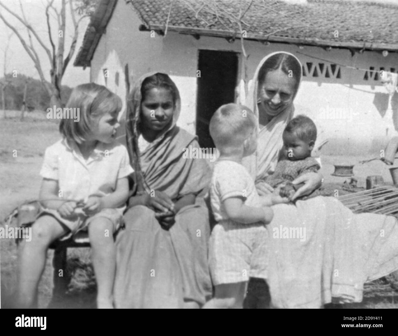 White indian children Black and White Stock Photos & Images - Alamy