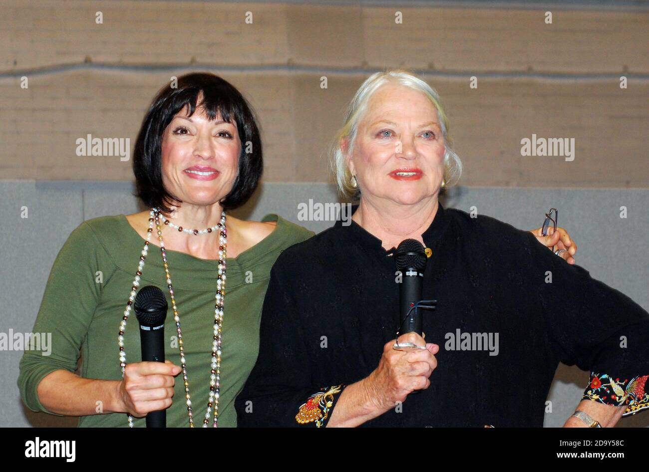 American TV, film, & theatre actresses Louise Fletcher & Nana Visitor on stage at a London science fiction convention Known for Star Trek Deep Space 9 Stock Photo