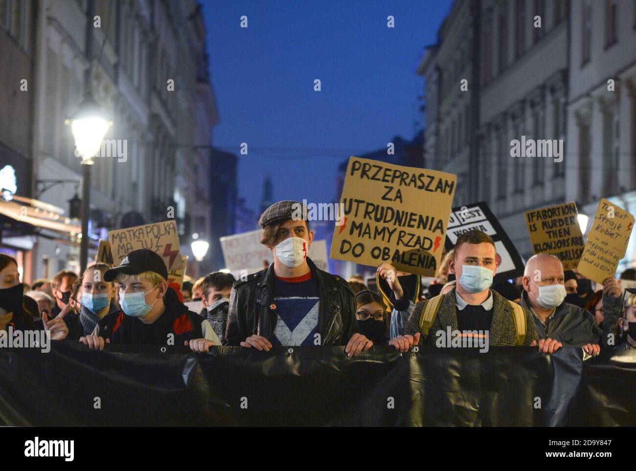 Krakow, Poland. 7 November, 2020.  Pro-Choice activists during another day of protests in Krakow's Old Town. Pro-Choice and women's rights activists and their supporters organised on Saturday evening another anti-government protest in Krakow to express their anger at the Supreme Court ruling in relation to abortion laws.. Credit: ASWphoto/Alamy Live News Stock Photo