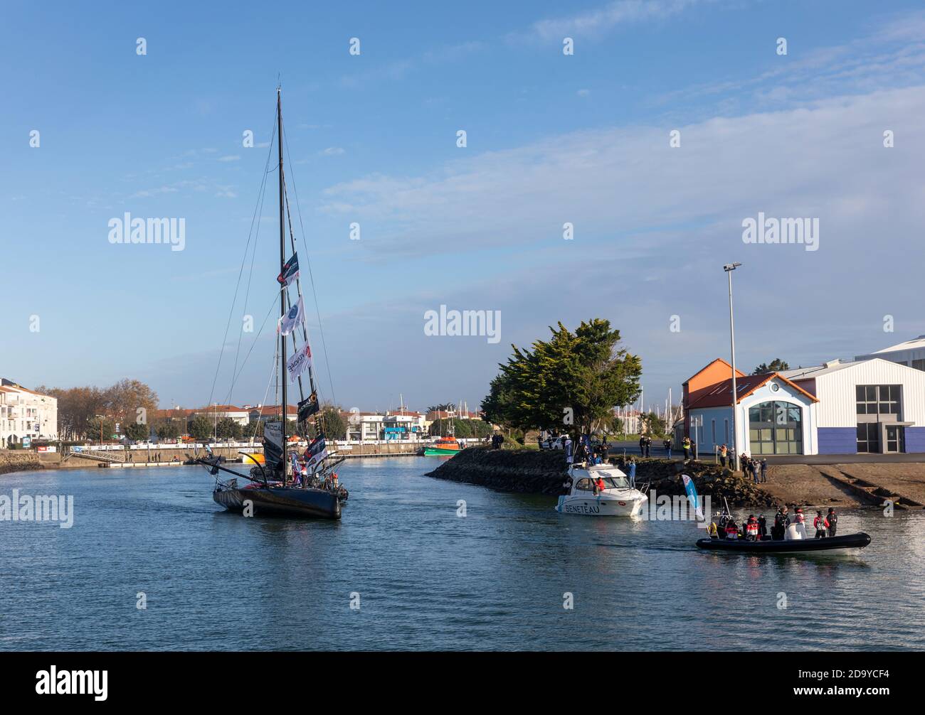 LES SABLES D'OLONNE, FRANCE - NOVEMBER 08, 2020: Alex Thomson boat (Hugo Boss) in the channel for the start of the Vendee Globe 2020 Stock Photo