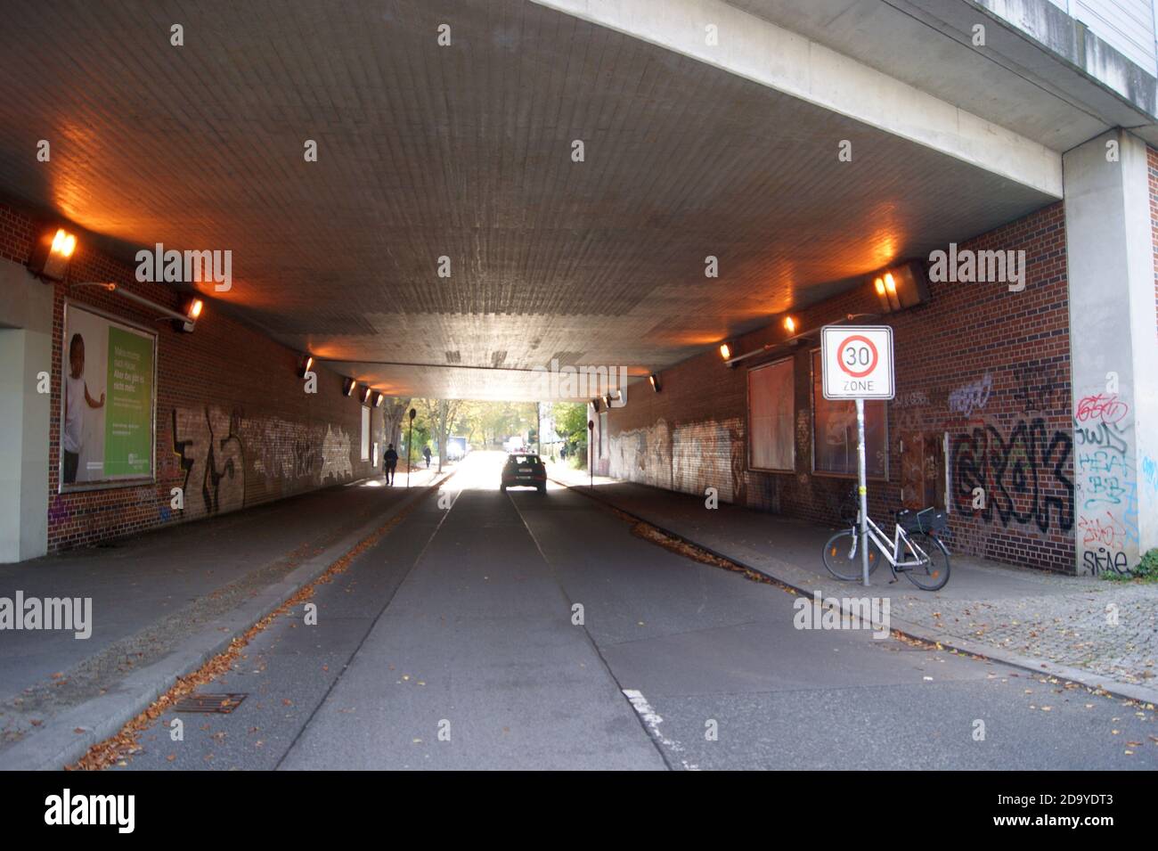 Bahnunterführung am Bahnhof Stresow, Grenadierstraße, Berlin-Spandau Stock Photo