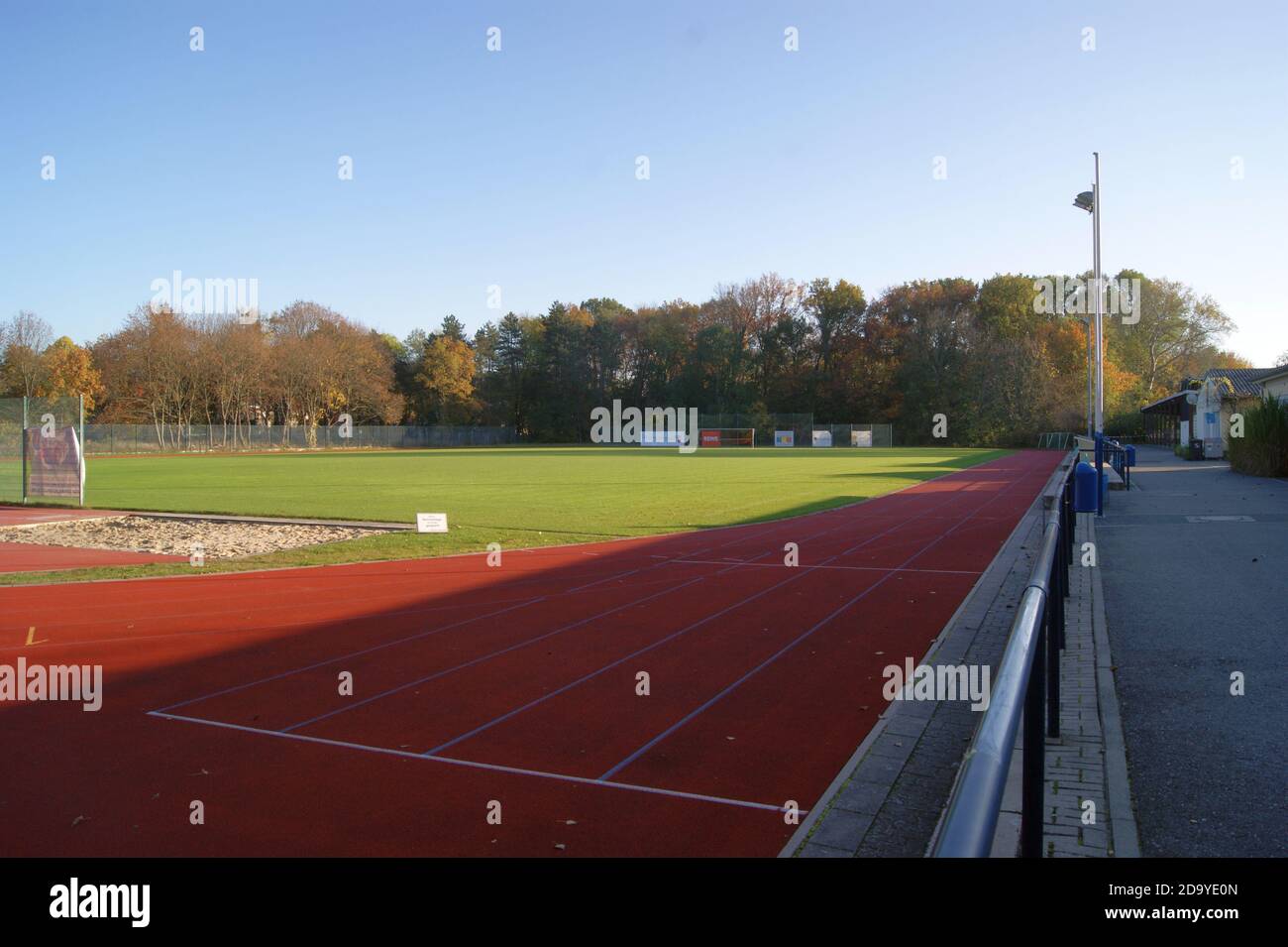 Sportanlage Staaken West, Heimat des FSV Spandauer Kickers 1975 e.V. am  Brunsbütteler Damm 441, 13591 Berlin Stock Photo - Alamy