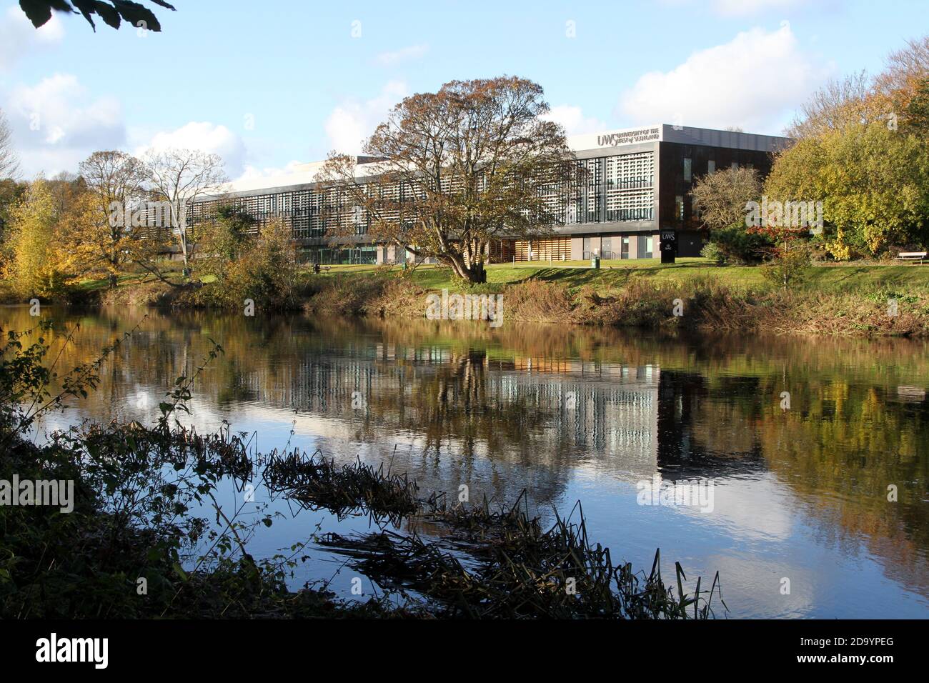 Ayr, Ayrshire, Scotland, UK. The university of West Scotland known as UWS on the banks of the River Ayr in autumn. Located just a 10-minute walk from Ayr town centre on the Craigie Estate next to the River Ayr Stock Photo