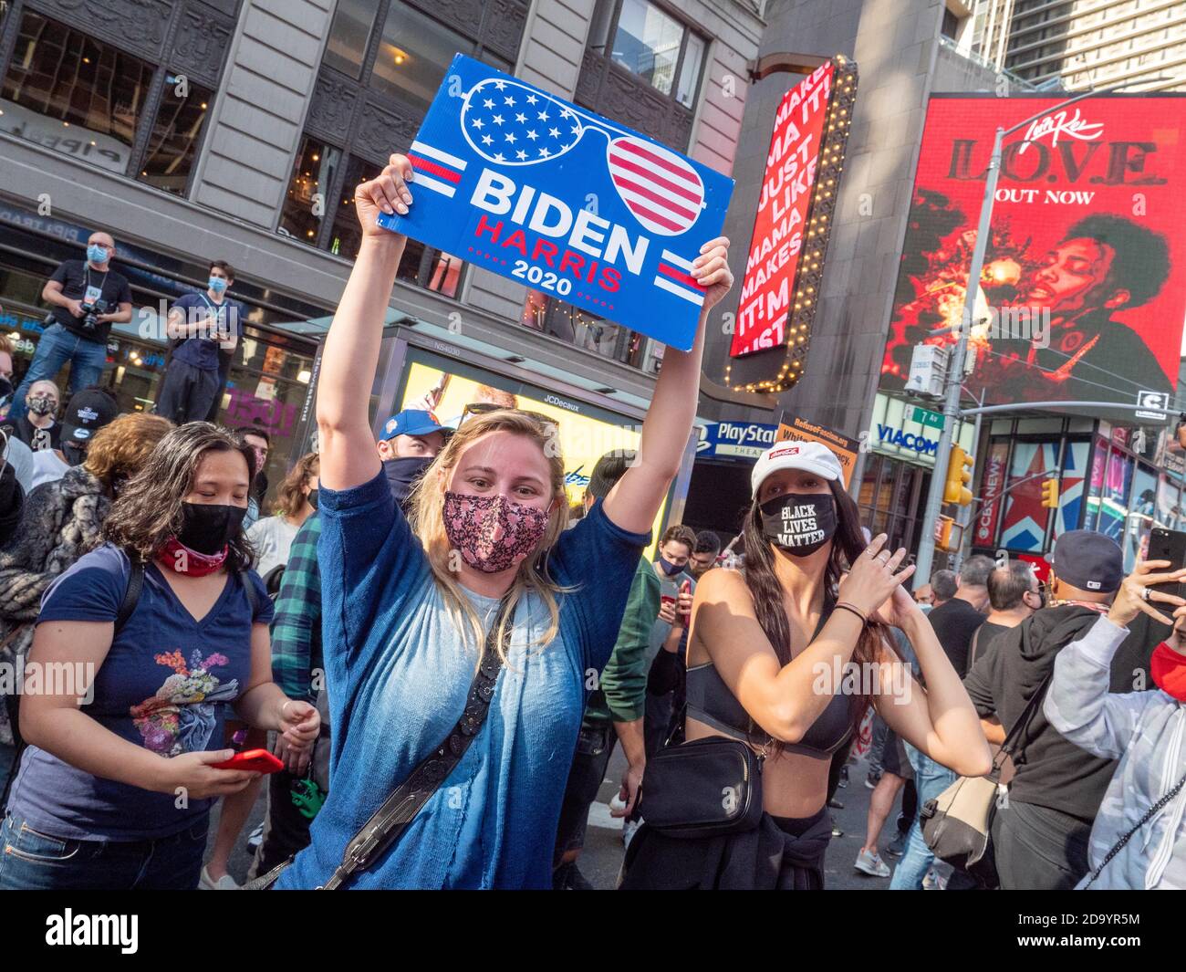 New York, New York, USA. 7th Nov, 2020. Times Square was one of many ...