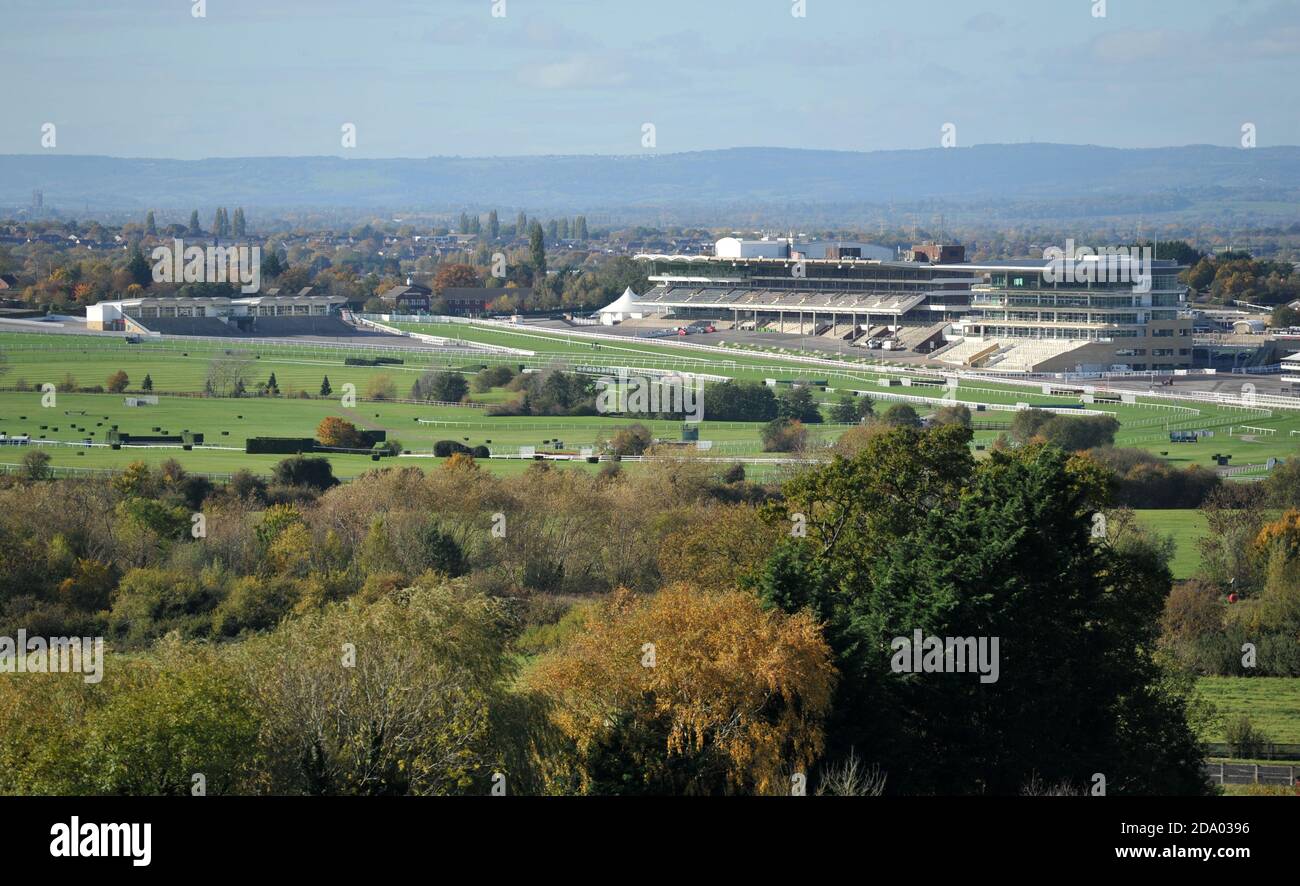 Prestbury autumn hires stock photography and images Alamy