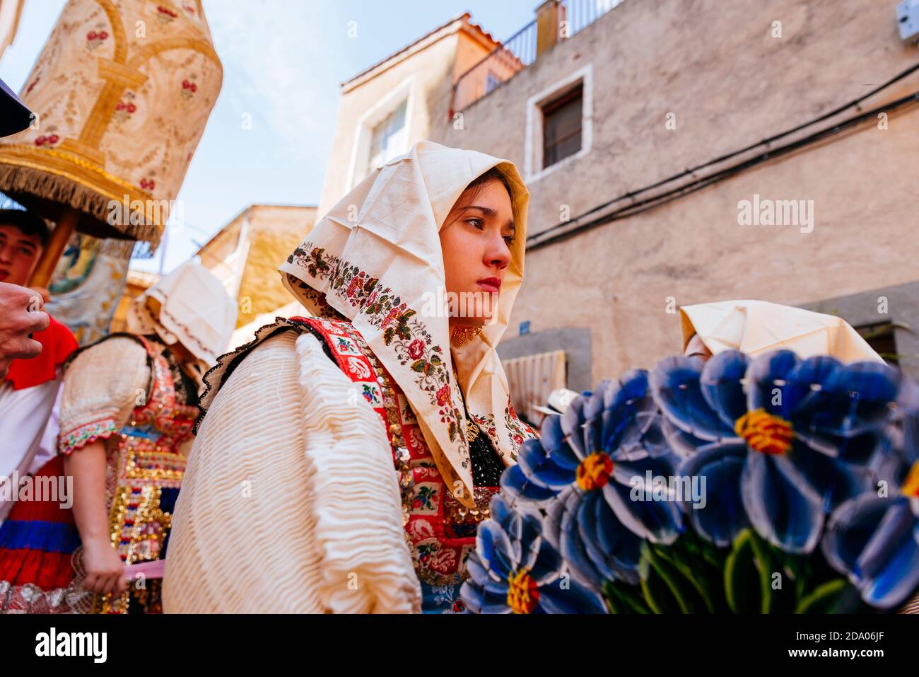 TRAJE REGIONAL DE MOZA LAGARTERANA (TOLEDO). Location: MUSEO DE ARTE  POPULAR. MADRID. SPAIN Stock Photo - Alamy