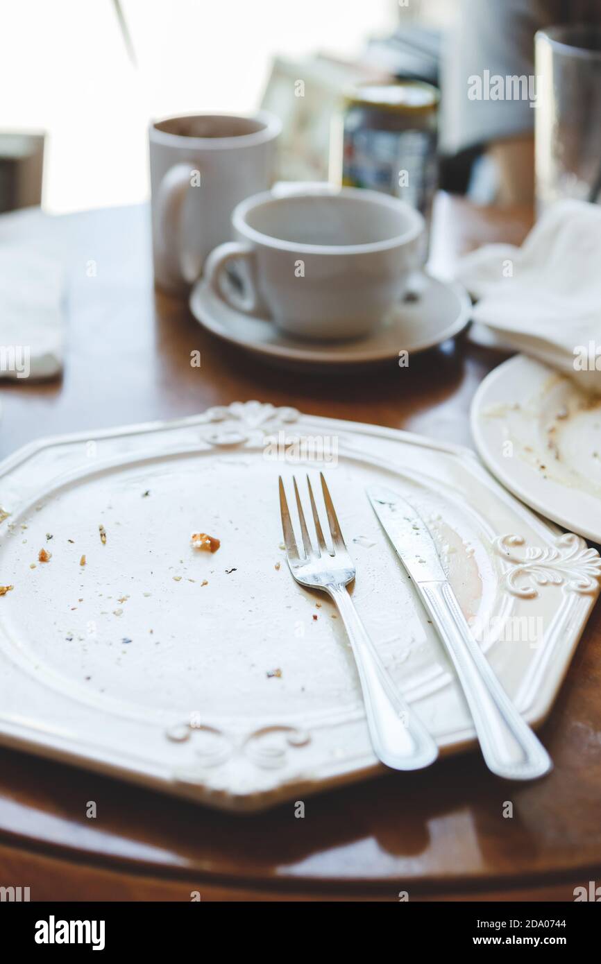 Empty dirty plate hires stock photography and images Alamy