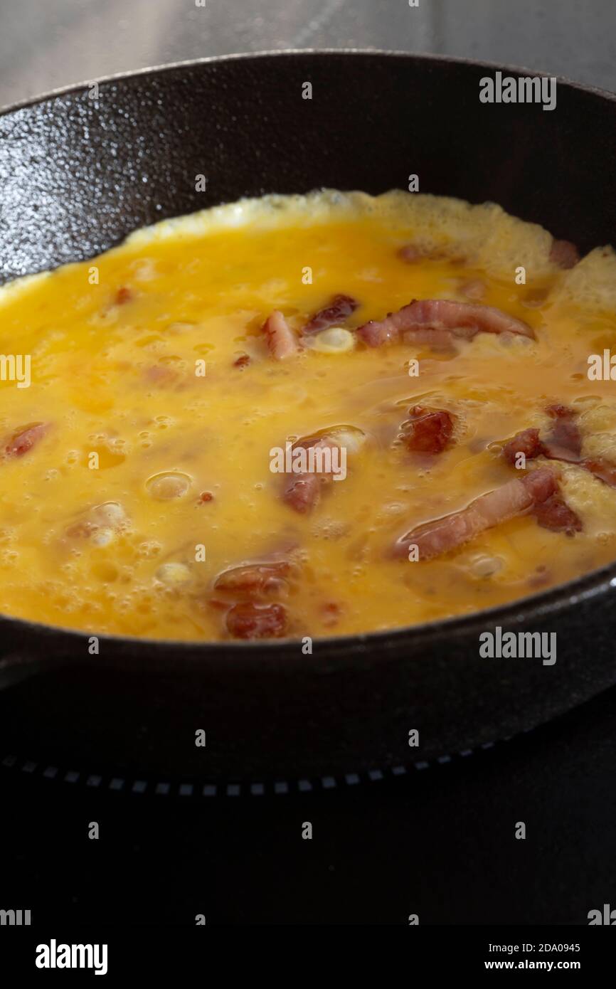 Cooking on an electric hob hires stock photography and images Alamy