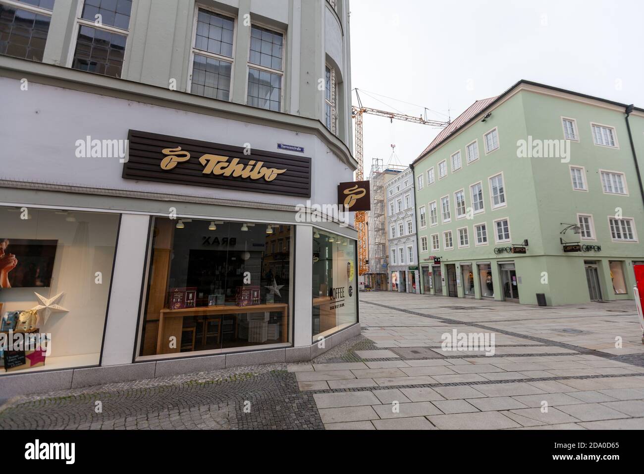 PASSAU / GERMANY - NOVEMBER 8, 2020: Tchibo branch. Tchibo is a German  chain of coffee retailers and cafes known for its range of non-coffee  products Stock Photo - Alamy