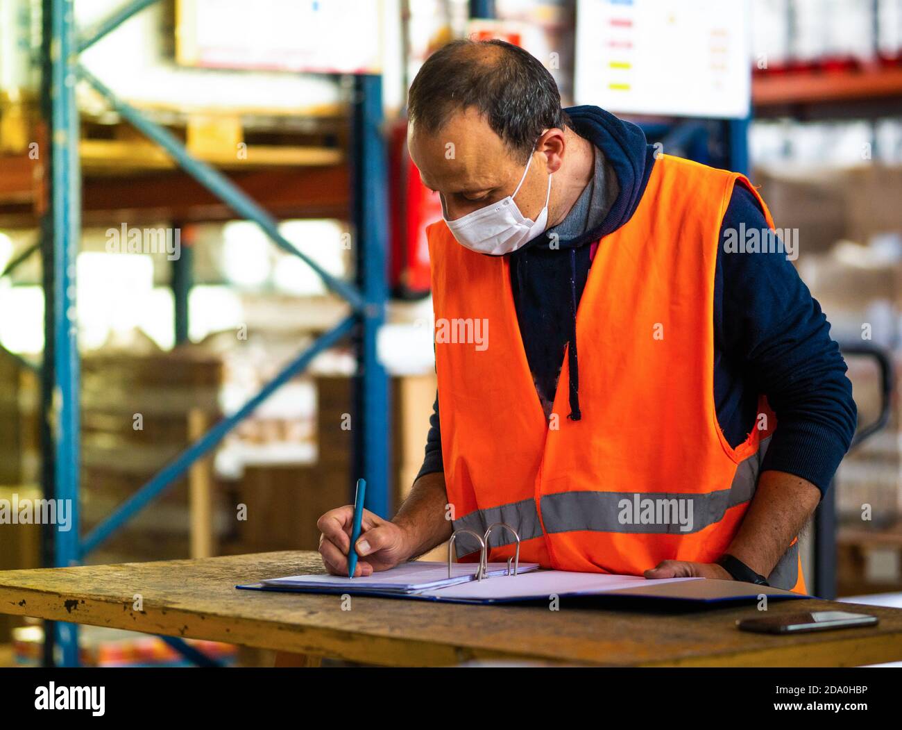 Worker wearing uniform hi-res stock photography and images - Alamy