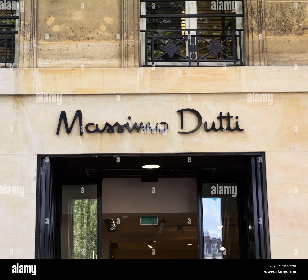 PARIS, FRANCE : Massimo Dutti store in Vendome. Massimo Dutti is a Italian  clothes manufacturing company, part of the Inditex group Stock Photo - Alamy