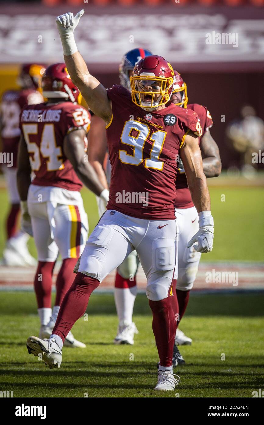 Washington Redskins outside linebacker Ryan Kerrigan (91) is blocked by  Oakland Raiders offensive tackle Donald Penn (72) during an NFL football  game between the Oakland Raiders and Washington Red …