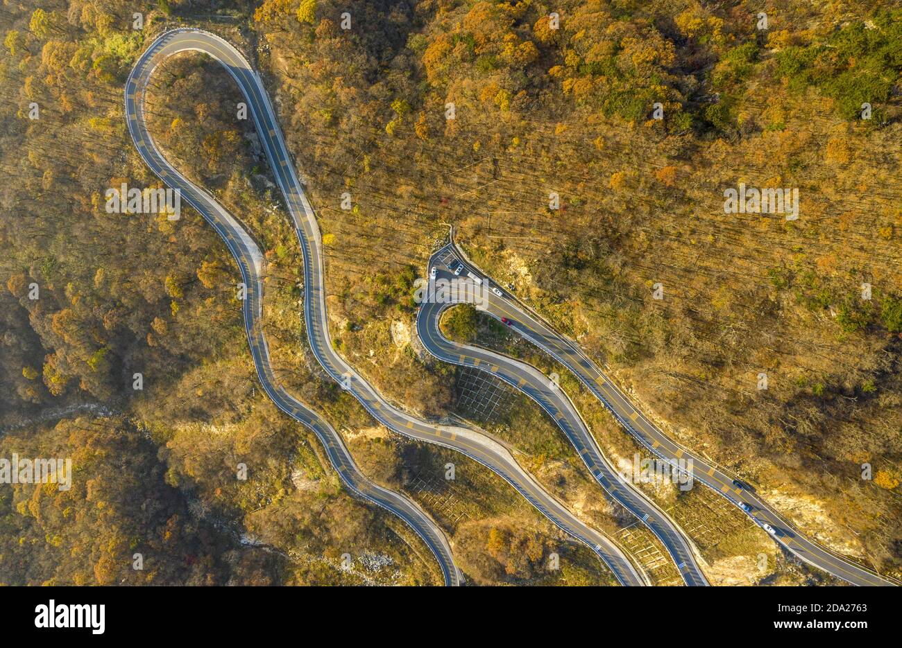 Luan China 08th Nov 2020 The Road Like A Ribbon In The Colorful