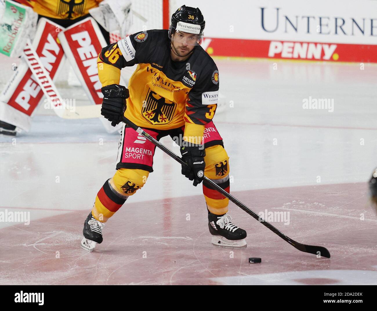 Krefeld, Deutschland. 09th Nov, 2020. firo: 08.11.2020 Ice Hockey National Team Germany Cup Germany - Latvia Yannic Seidenberg, GER | usage worldwide Credit: dpa/Alamy Live News Stock Photo