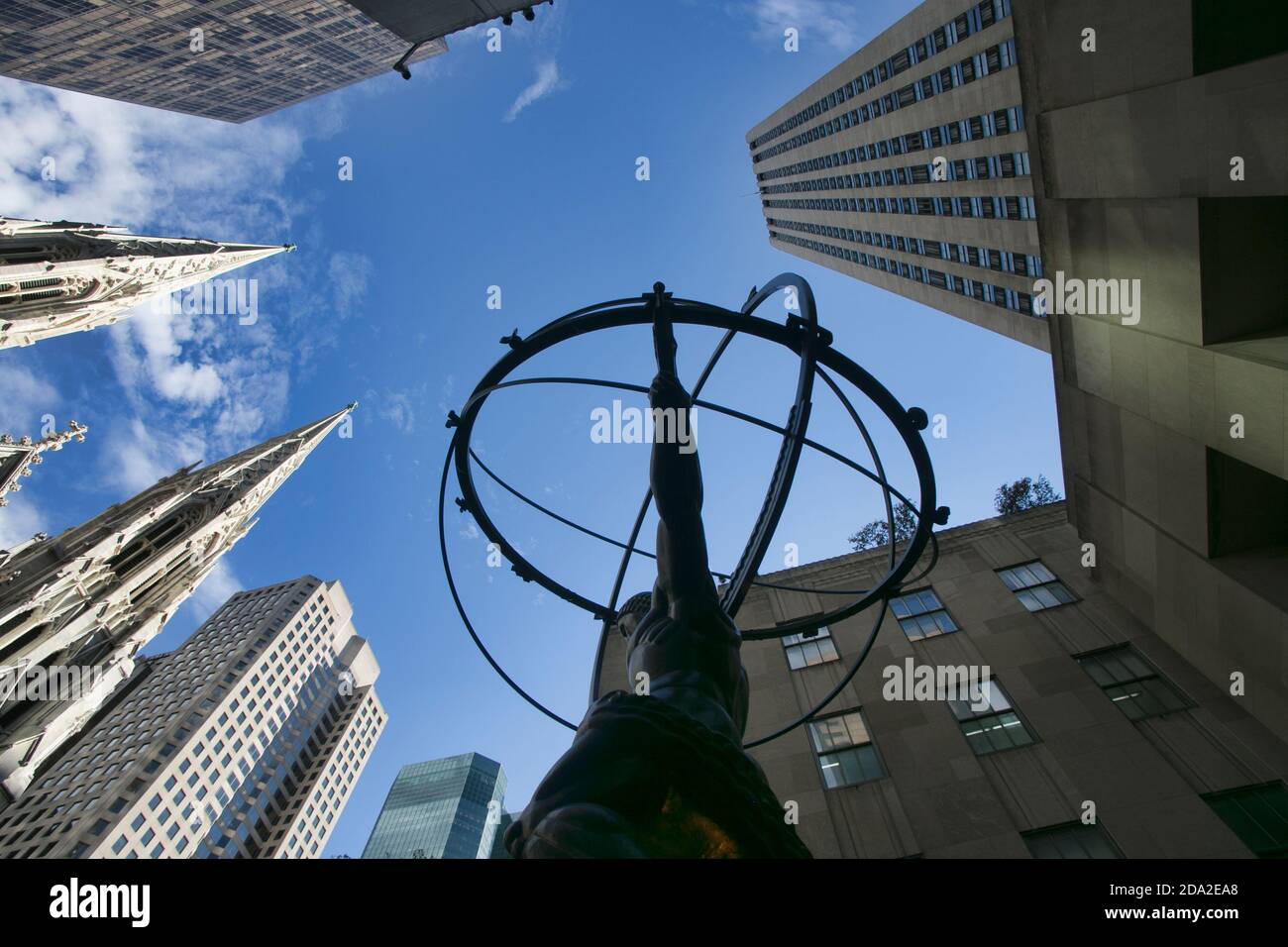 Atlas bronze statue in Rockefeller Center, within the International Building's courtyard, in Midtown Manhattan in New York City, USA Stock Photo