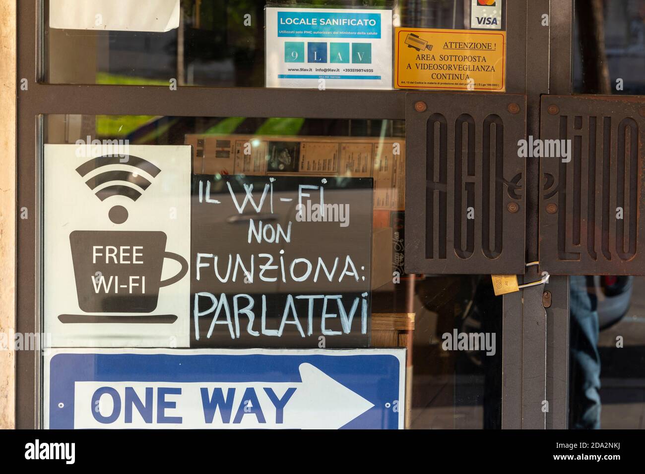 Connections at the time of the covid. The wi-fi doesn't work, talk to each other. Rome, Lazio, Italy, Europe Stock Photo