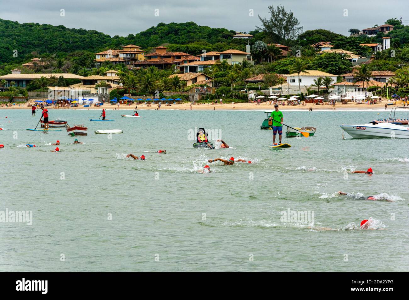 ARMAÇÃO DOS BÚZIOS, RJ - 08.11.2020: REI E RAINHA DO MAR - Arrival of the fins during the competition Rei and Rainha do Mar held at Praia Rasa in Armação dos Búzios, RJ. (Photo: Ivson Gomes/Fotoarena) Stock Photo