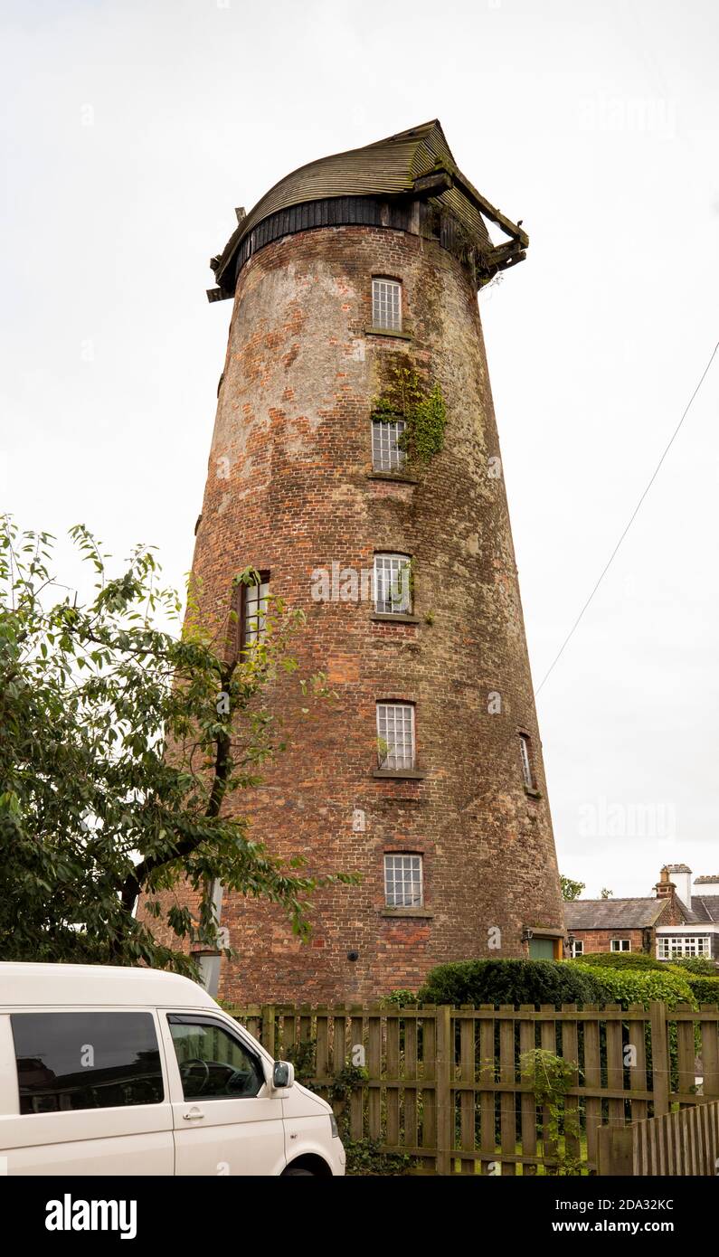 UK, England, Cheshire, Willaston, Mill Lane, former windmill, converted