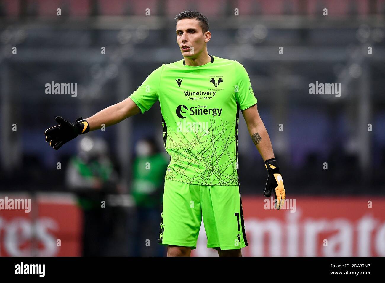 Milan, Italy. 08th Nov, 2020. MILAN, ITALY - November 08, 2020: Marco Silvestri of Hellas Verona gestures during the Serie A football match between AC Milan and Hellas Verona. The match ended 2-2 tie. (Photo by Nicolò Campo/Sipa USA) Credit: Sipa USA/Alamy Live News Stock Photo