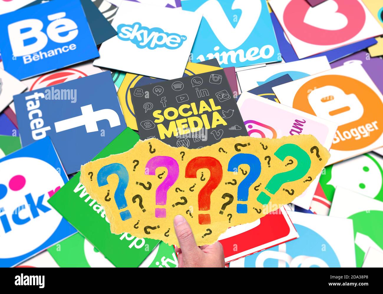 Social Media: Question Mark, Social Media Background Stock Photo - Alamy