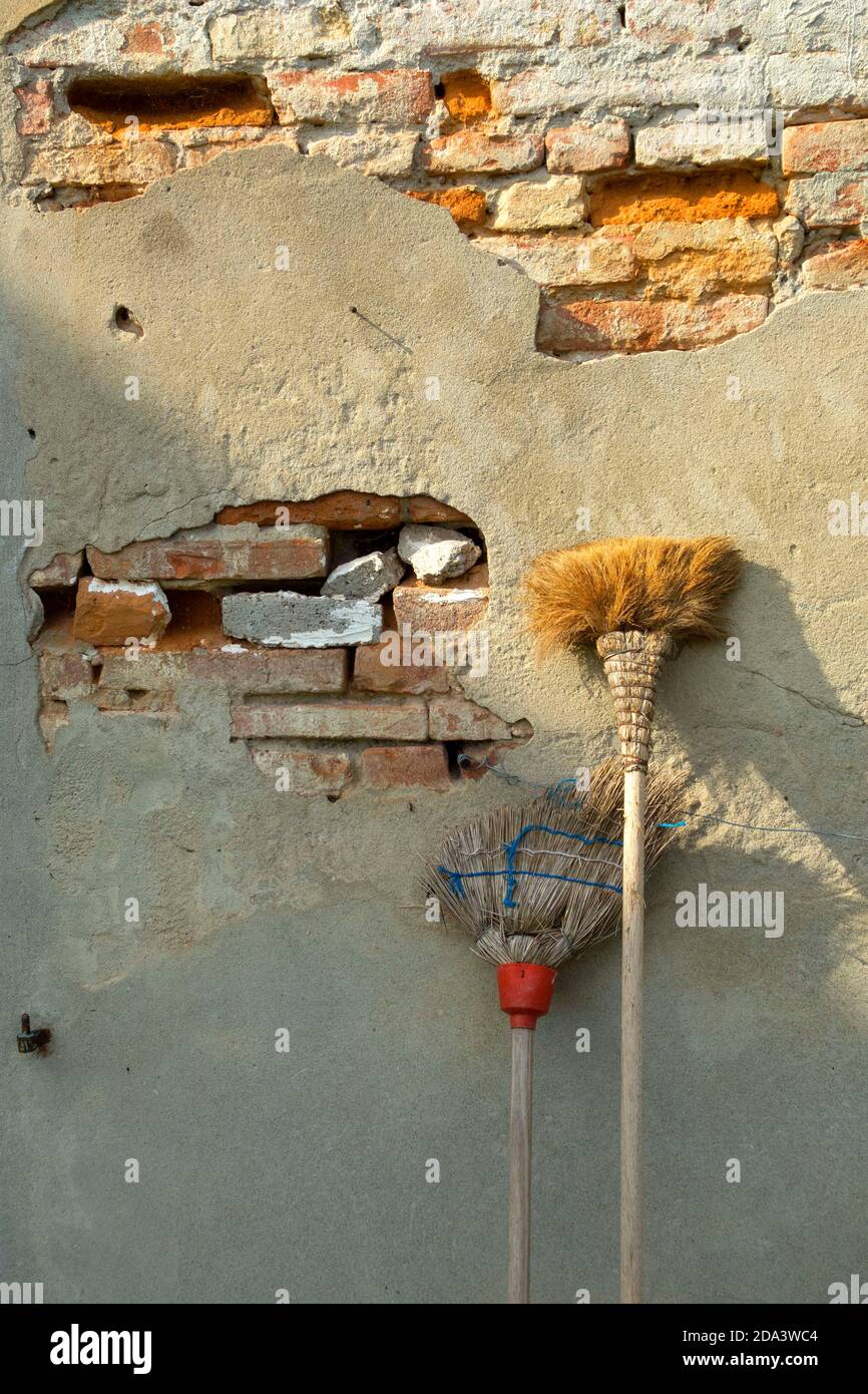 Straw brooms hires stock photography and images Alamy