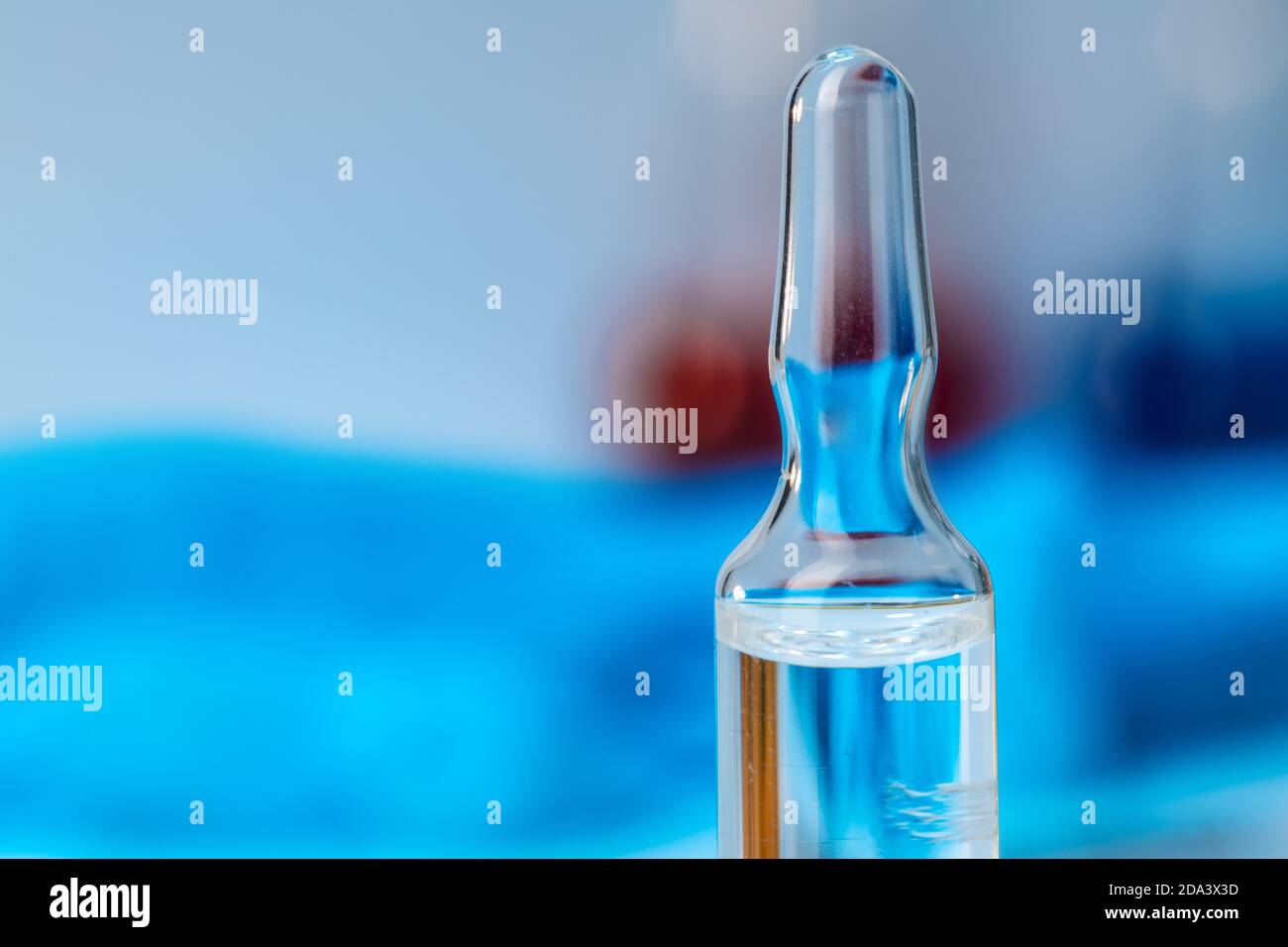 Plain ampule vials for injections close up Stock Photo Alamy
