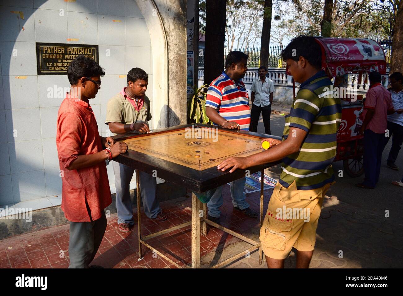 Two boys play board game hi-res stock photography and images - Alamy