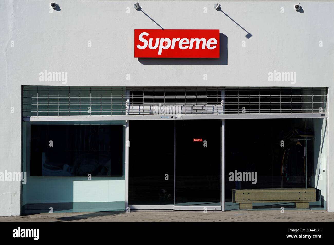 supreme clothing 2019