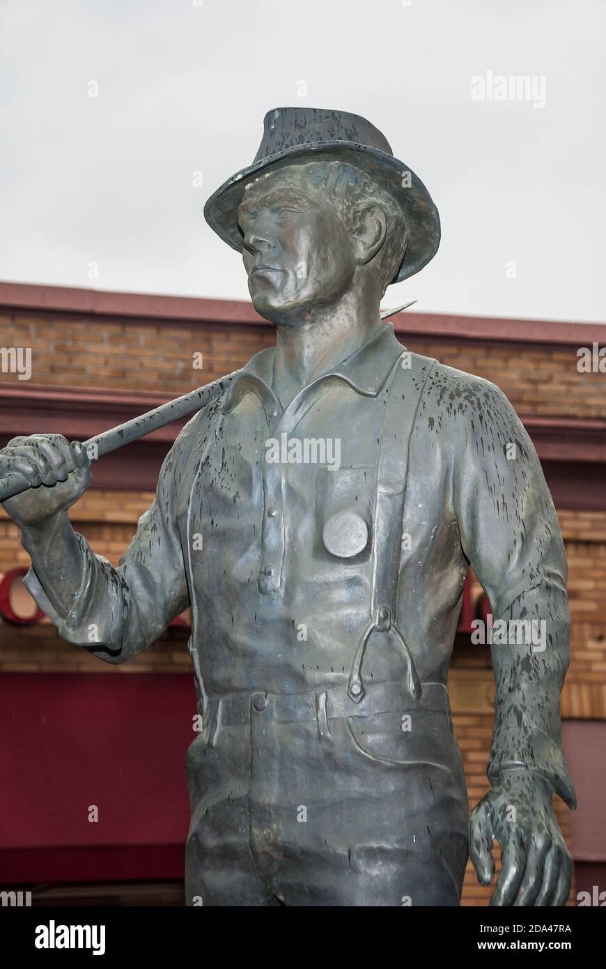 Lumberjack statue in Shelton, Washington, commemorating people in the