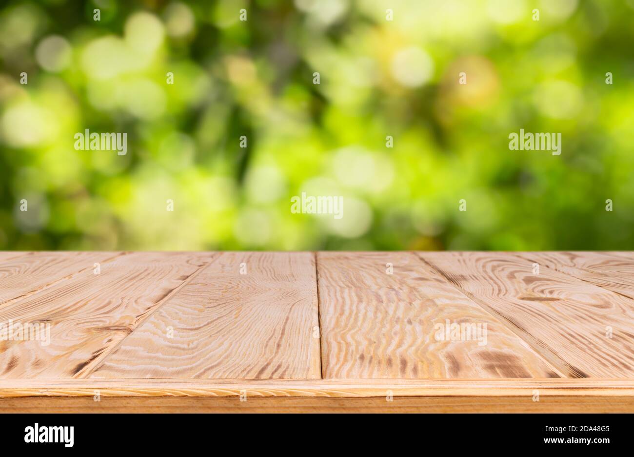 Wooden empty table green hi-res stock photography and images - Alamy