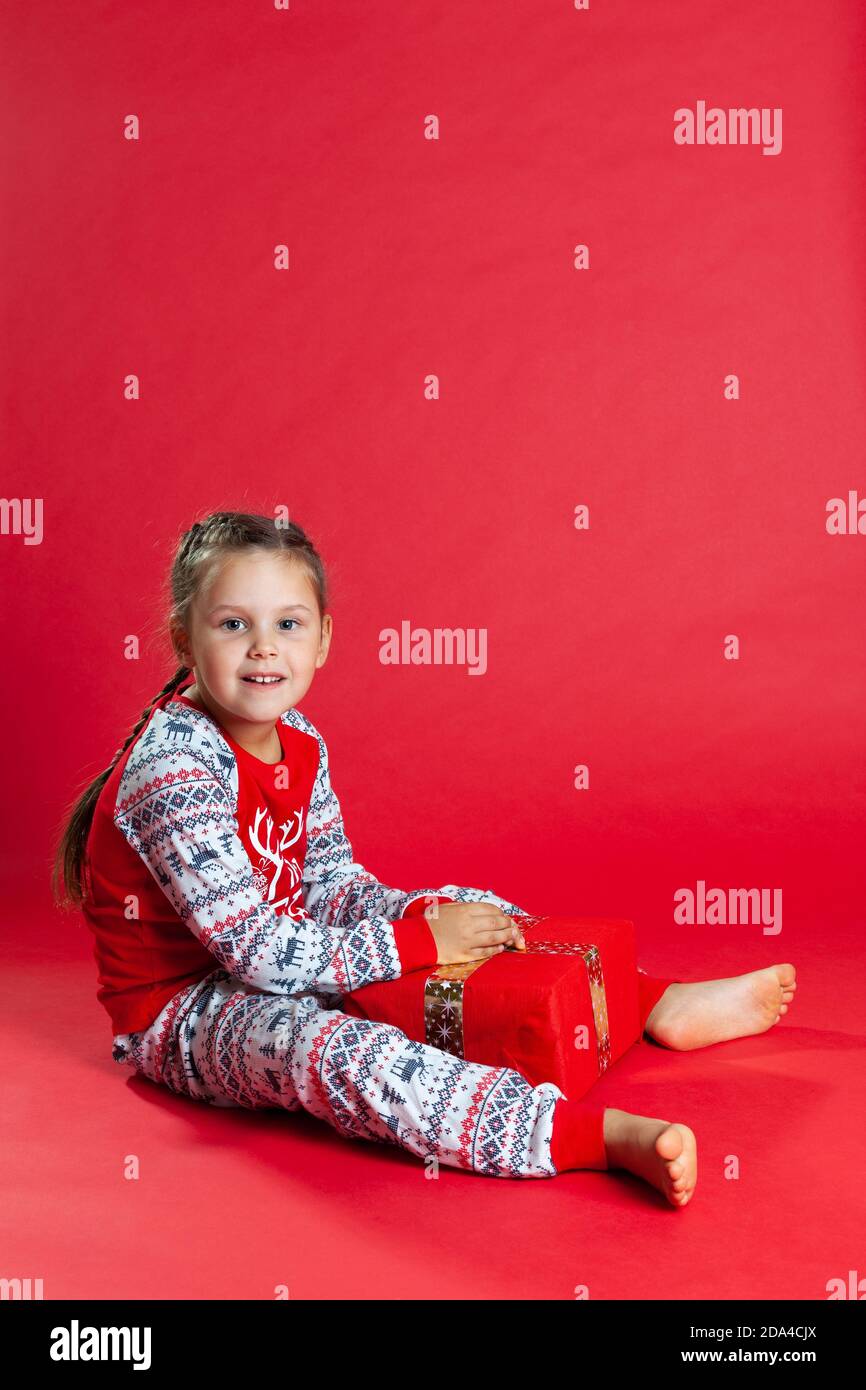 Girl feet pajamas hi-res stock photography and images - Alamy
