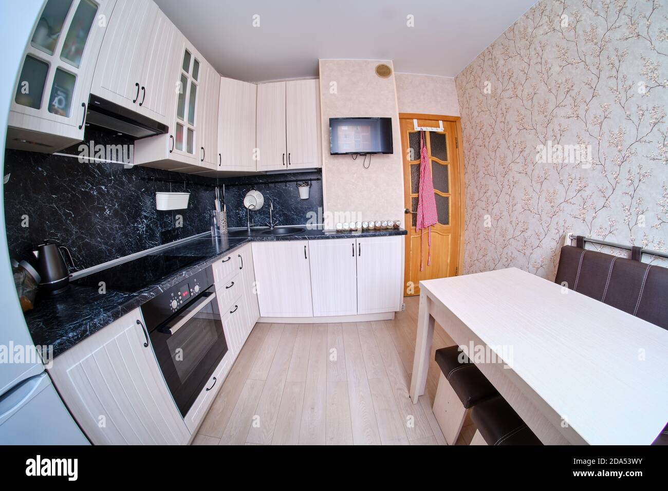 High Gloss Kitchen High Resolution Stock Photography And Images Alamy