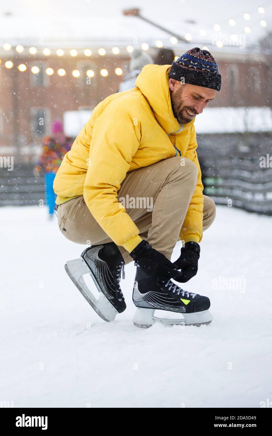 Ice rink in the winter hi-res stock photography and images - Alamy