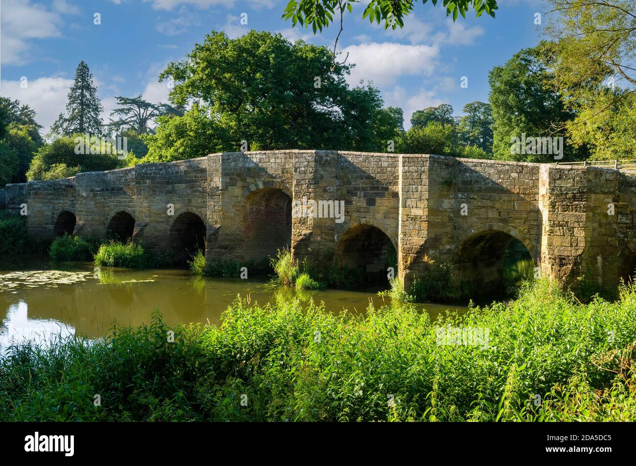 Stopham Bridge over the River Arun near Pulborough is a listed building (Historic England 1354033) built in 1422-3. West Sussex, England, UK. Stock Photo