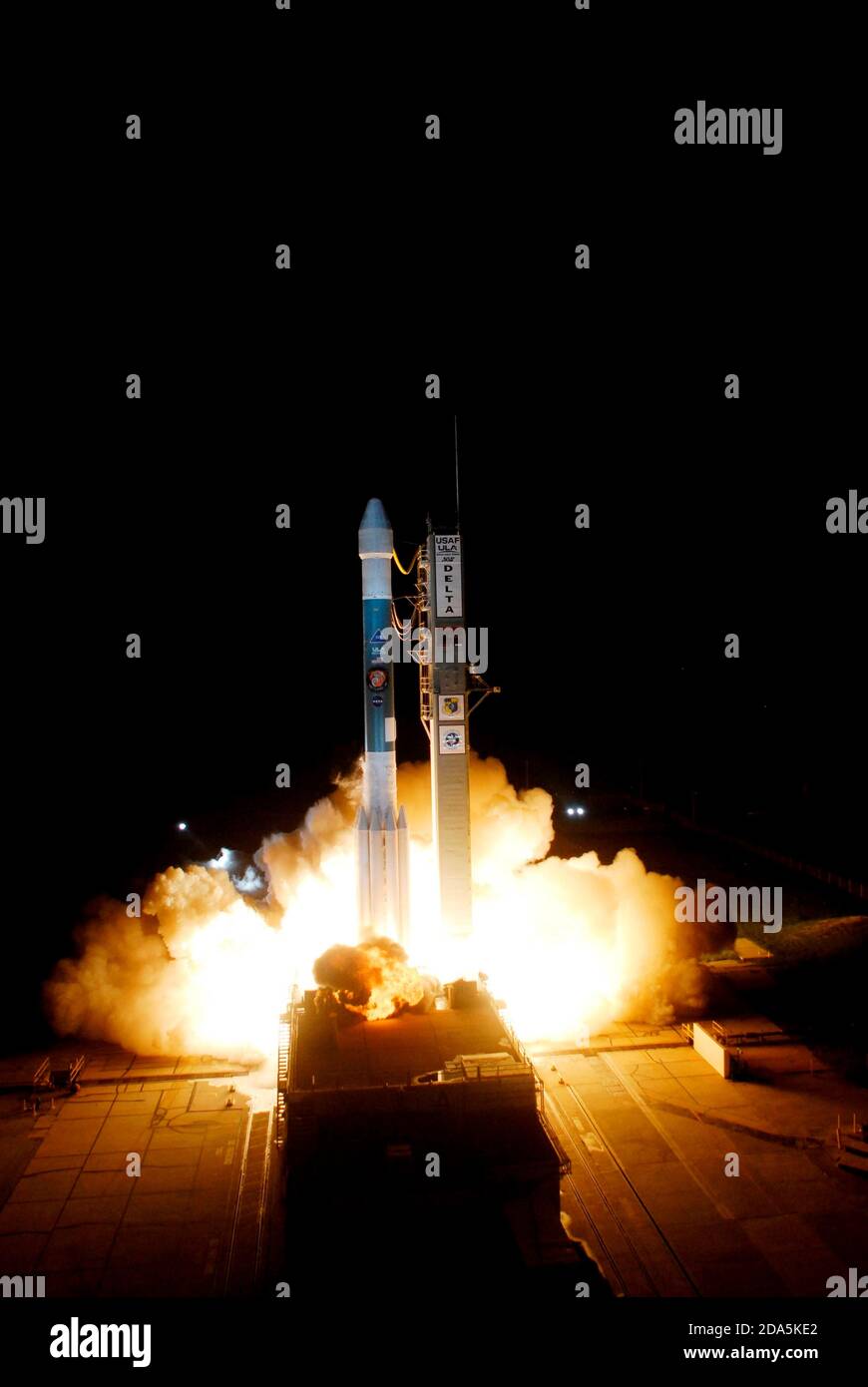 KENNEDY SPACE CENTER, FL, USA - 04 August 2007 - NASA's Phoenix Mars Lander makes a dramatic start on its mission to Mars aboard a Delta II 7925 rocke Stock Photo