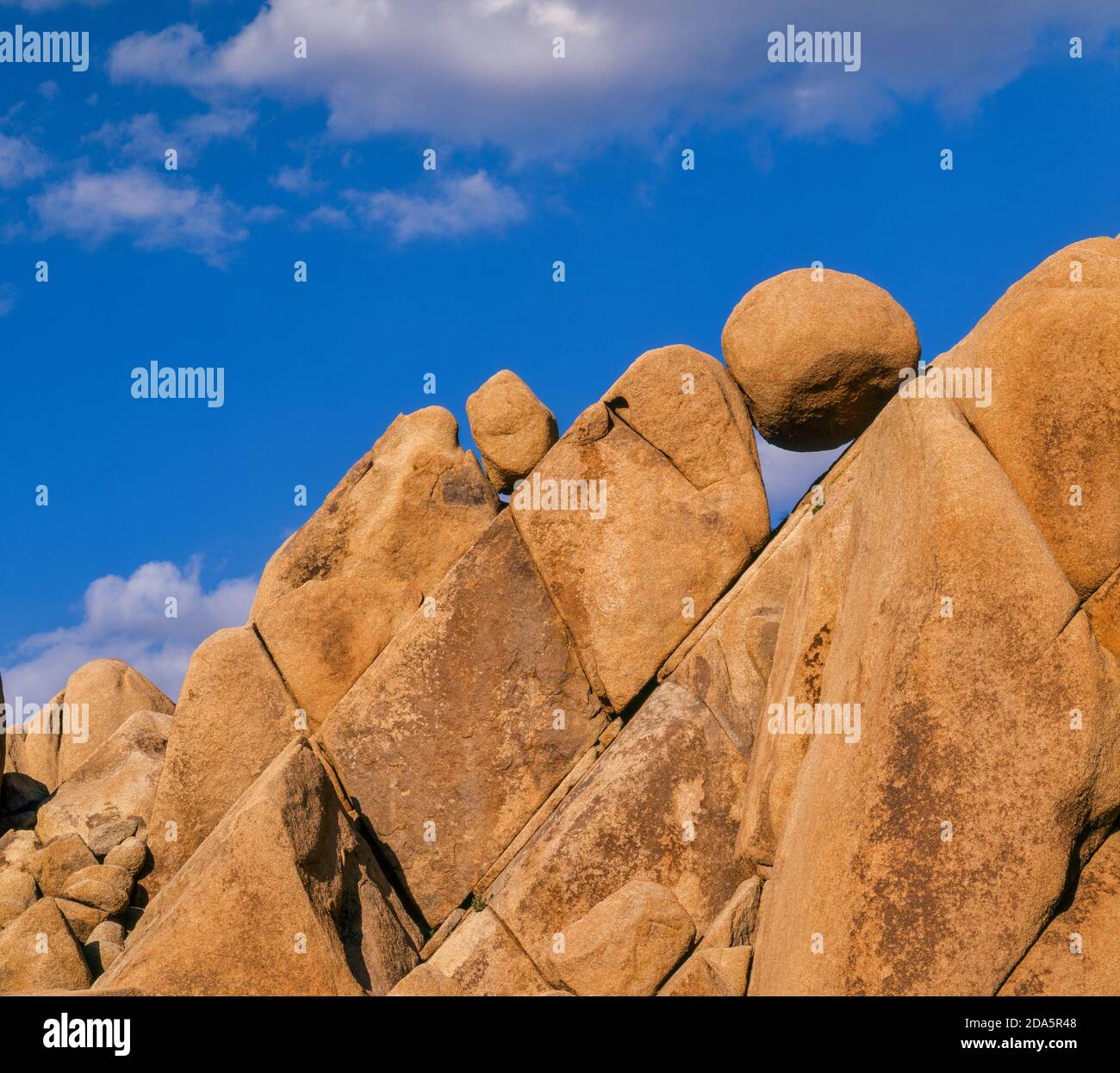 Balanced Rock, Joshua Tree National Park, California Stock Photo