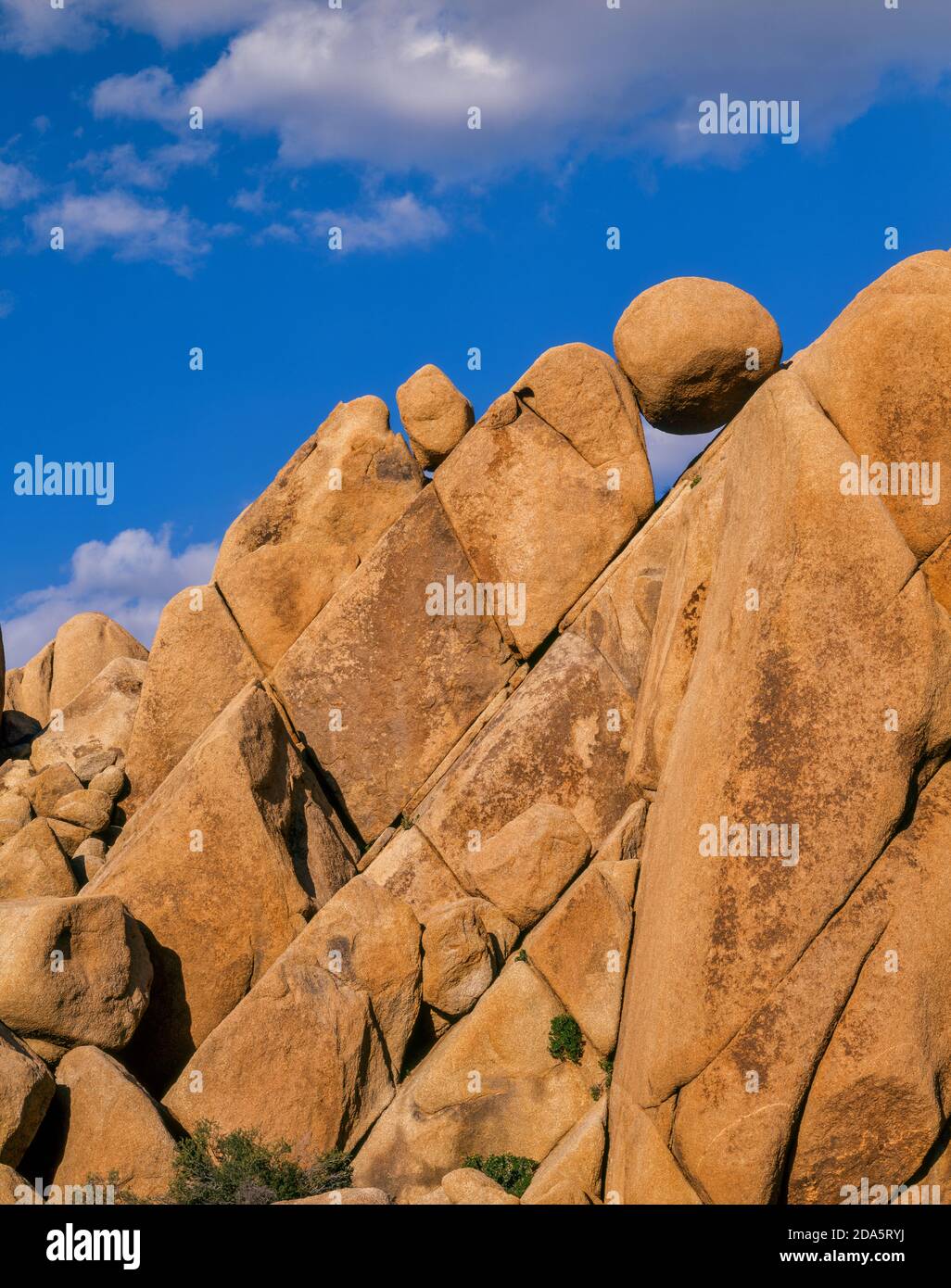 Balanced Rock, Joshua Tree National Park, California Stock Photo